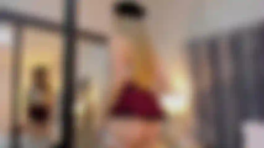 Studentin im mundtest.