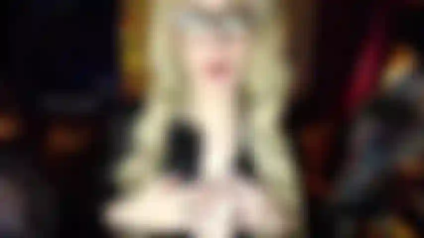 Spiel und dirty talk in pvc.