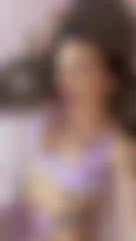 Die mit deinem verstand flirtet und neckt :p.