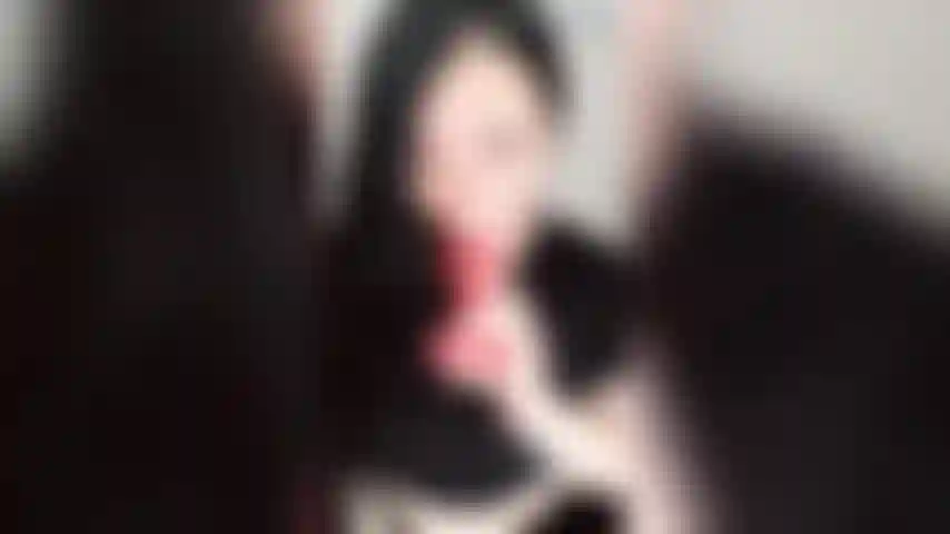 Lutsche meinen köstlichen dildo.