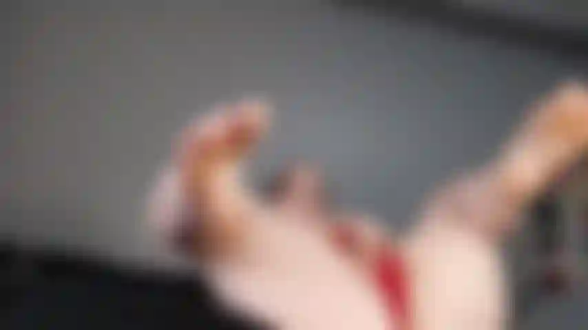 Zeige sexy mit meinen spielsachen.