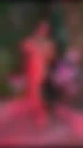 Happy Valentine's Day!! Let's have nonstop underwater sex one special night! You'll love watching me have sex outside my room! (By the way, the neighbors heard!) And an exclusive fan video is on my profile!!!