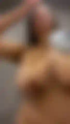 Ich dusche im fitnessstudio.