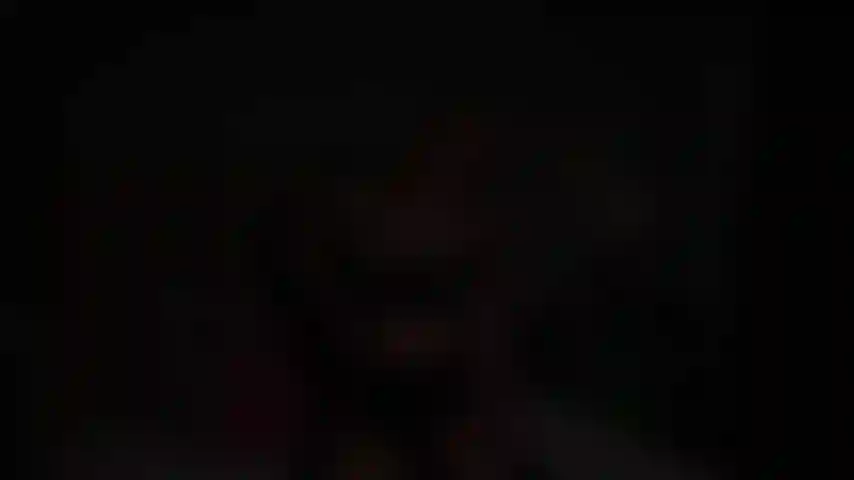 Sexy und blonde göttin felisha.