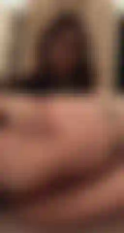 Necke meinen arsch und meine kleinen löcher für dich ;p.