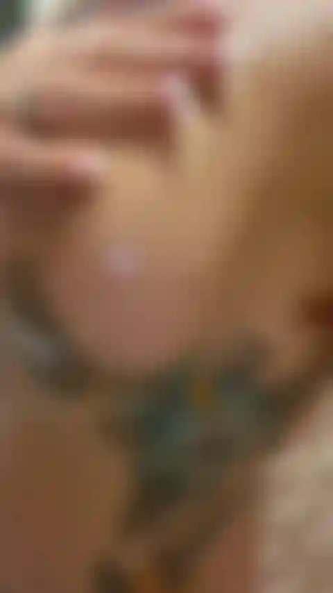 Babyöl in der dusche.