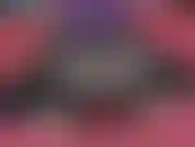 Twerk in durchsichtigen leggings.