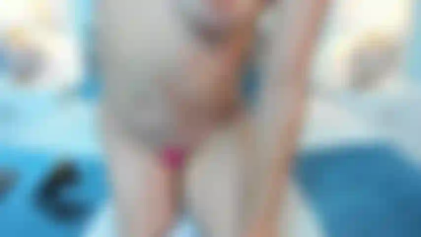 I will take off my clothes so you can fuck my two holes