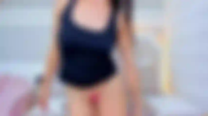 Mein arsch wird von einem mädchen gefickt, ich stelle mir vor, es ist dein schwanz.