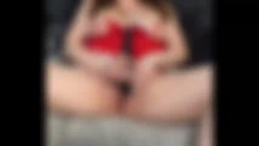 My new Domi, giving me clit a good vibrate, watch me squirt...