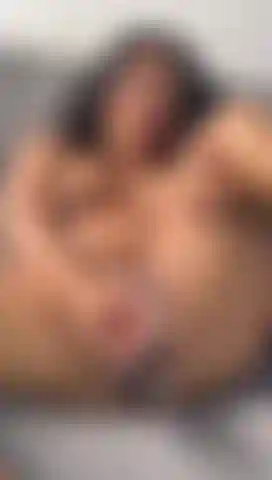 Benutze meinen dildo gerne hart, um mein sperma abzuspritzen.