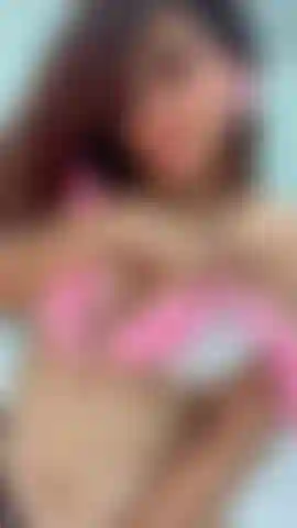 Come and enjoy my big Tits, do you want to suck them?