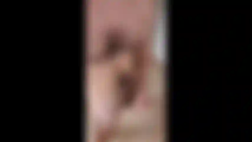 Wichse meinen schwanz, stehe auf und sprenge eine ladung.