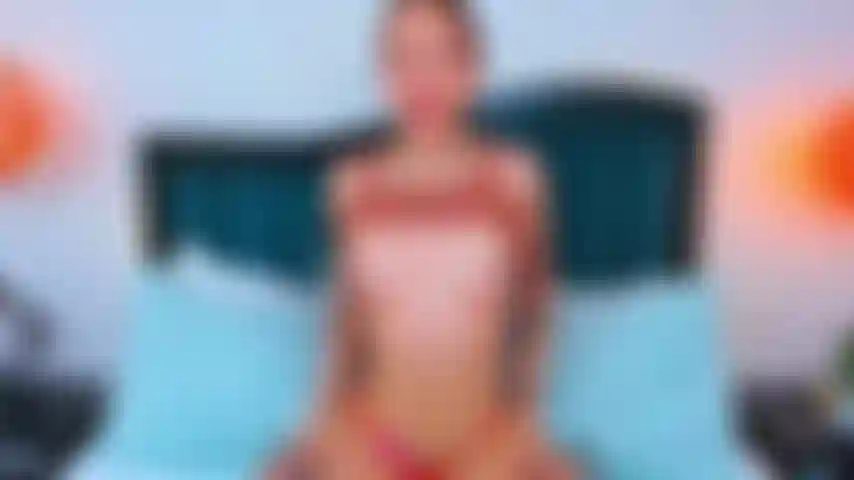 Ich bin klatschnass und wenn ich nicht mehr kann, drücke ich meine titten fest zusammen und ficke sie, während ich unkontrolliert stöhne ... Pure geilheit und imaginäre milch zwischen meinen kurven.