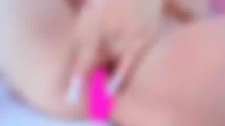 Muschi im zoom + sperma.