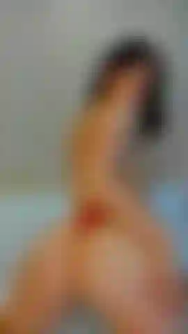 Verspielt, unersättlich und immer feucht.