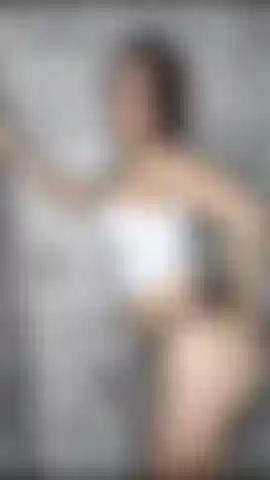 Fingere und spritze unter der dusche.