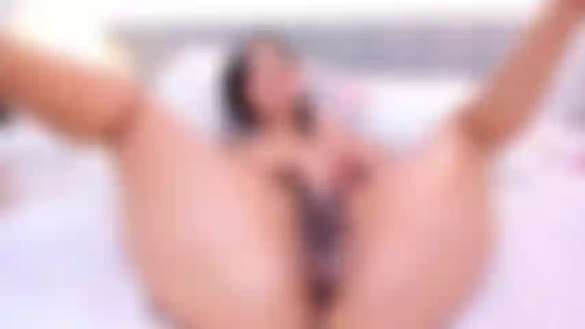 fuck my pussy in missionary and watch me cum creamy