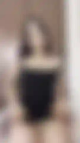 Ein schwarzes kleid und nichts darunter.... Was könnte passieren?