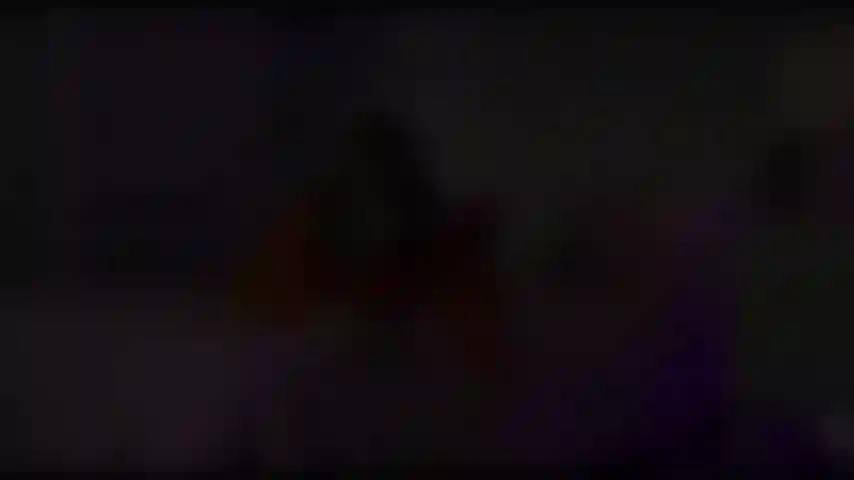 Ich ficke mich im spiegel.