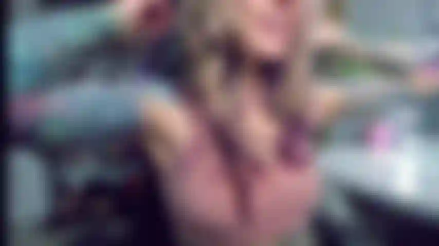 Perfekte camgirl-achseln.