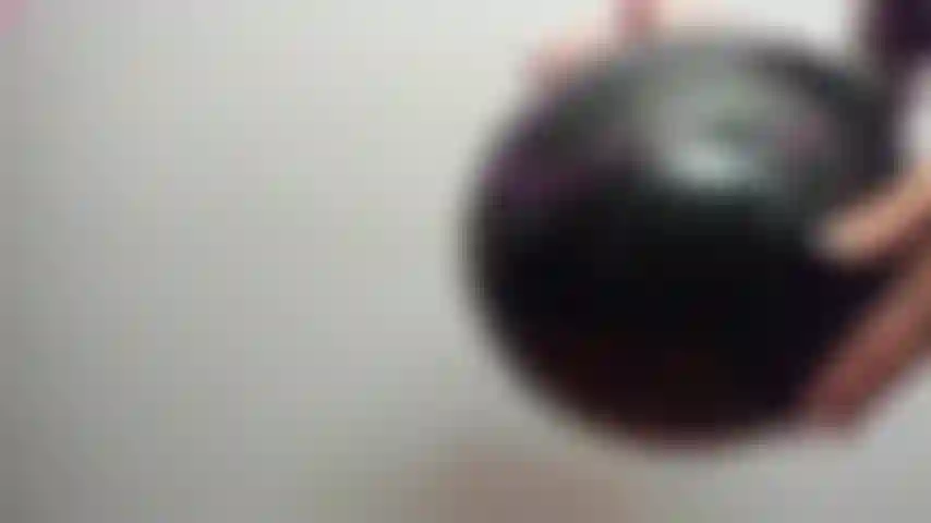 Blaues pvc-ballonspiel.