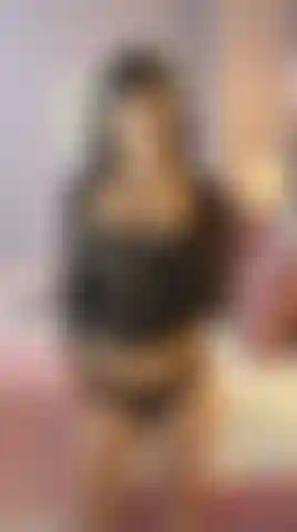 Schau zu, wie ich spiele und wie mein speichel tropft; es ist der geschmack meiner lust, den ich hoffe, dass du ihn sehr bald selbst kosten kannst.
