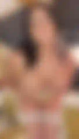 Sexy striptease with oil and pussy play ;)