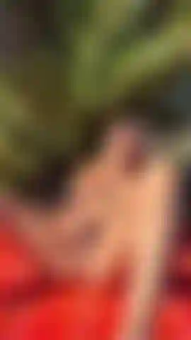 Watch as I get so horny outside in the yard that I masturbate and make myself cum hard (Solo)