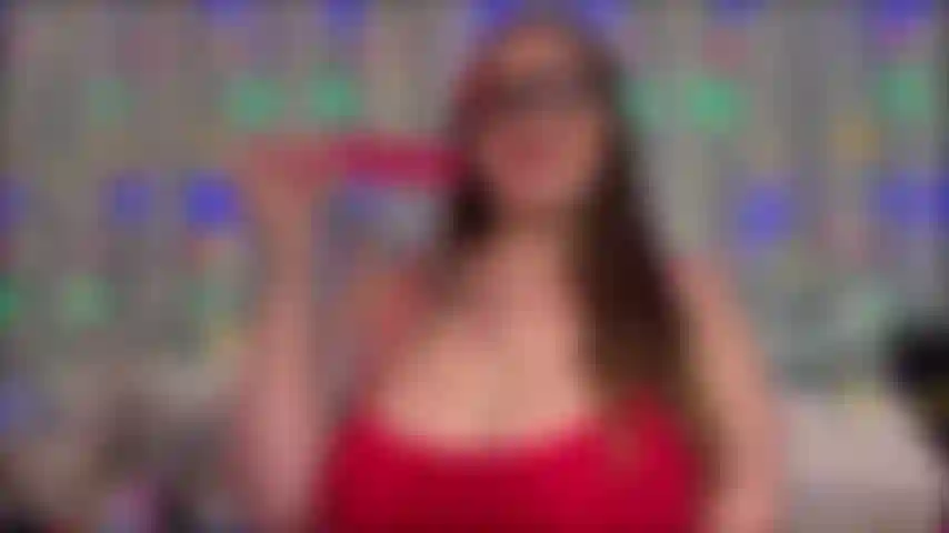 Die meine 20 cm verschwinden lässt und meinen cumming-dildo benutzt.