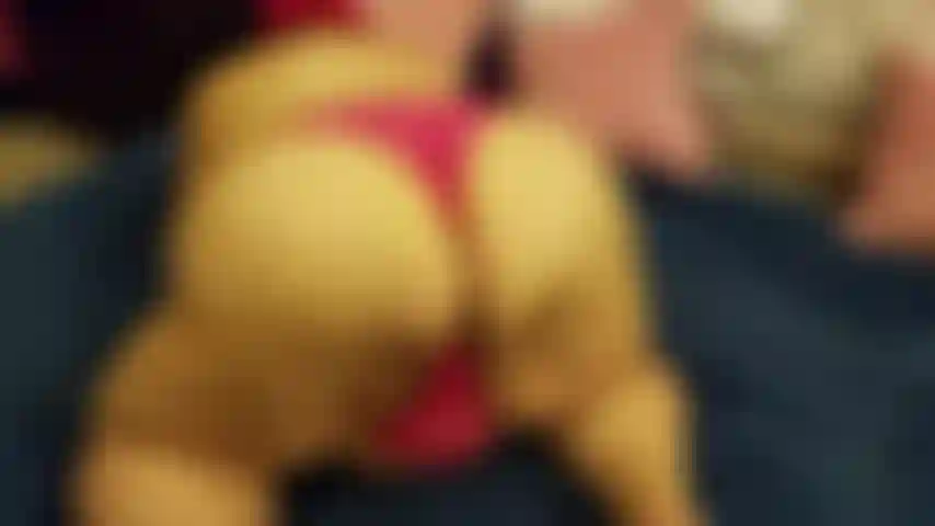 fat booty shaking