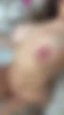 Schau mir zu, wie ich an dem dildo sauge, nachdem ich gekommen bin;) ich schmecke so gut.