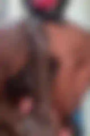 Lass mich ihn lutschen.