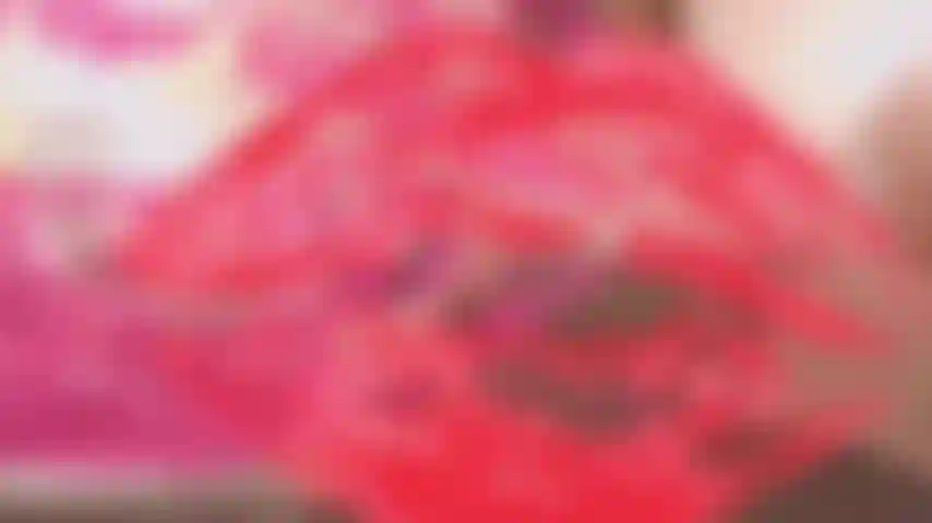 Joi: betrüge mit einem domme.