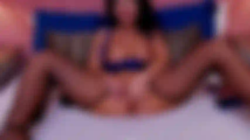 Und fingere meine feuchte muschi.