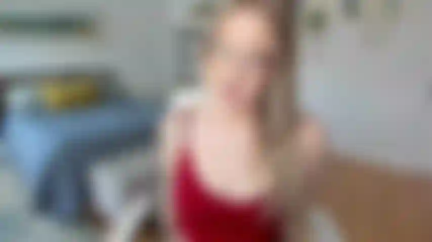 Meine schüchterne freundin möchte sex per videochat ausprobieren.