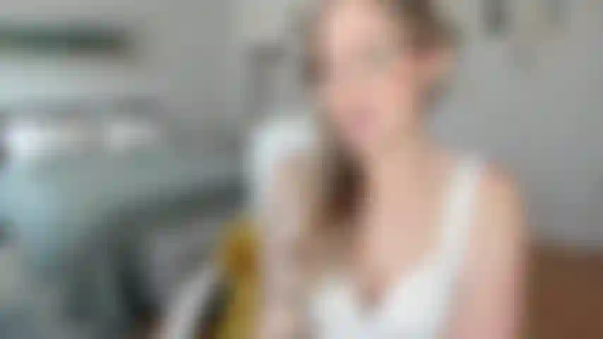 Eat Out Wife's Friend