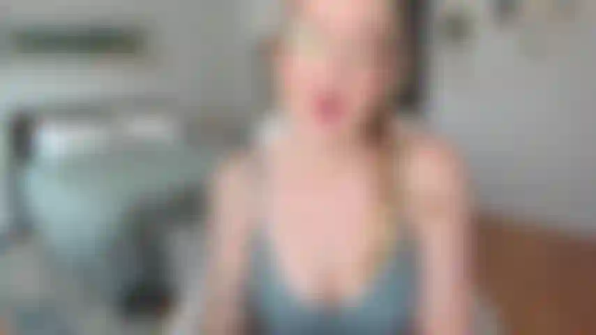 Die beste freundin meiner frau überredet dich, dich betrogen zu lassen.