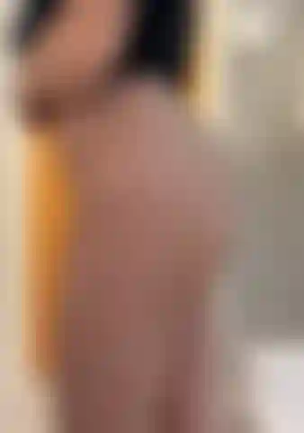 Stehend mit vollem po in der pov-perspektive + nach vorne gebeugt.