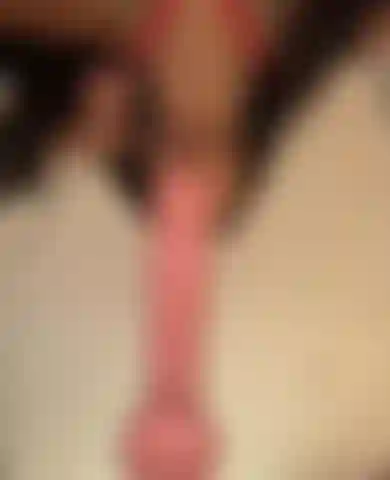 Meine kehle dürstet nach deinem schwanz.