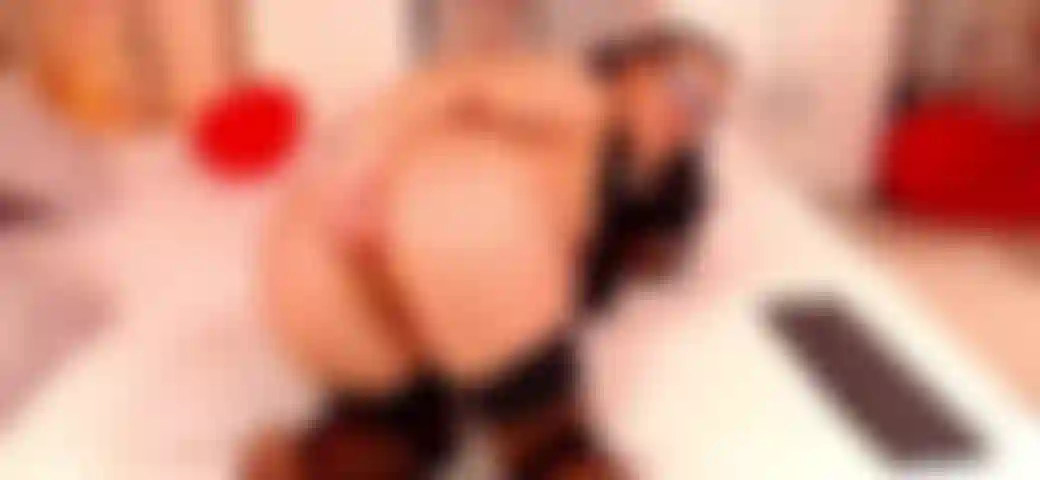 Heißer analsex mit der jungen sexy bella!