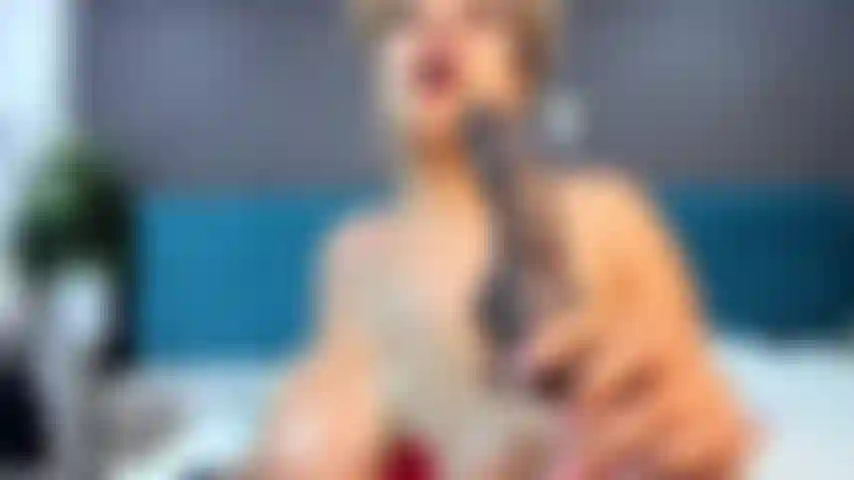 Sehr schmutziger und schlampiger deepthroat, tittenspanking.