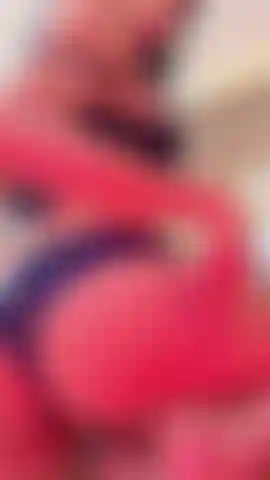 Komm und probiere meinen saftigen arsch und meine geile muschi.