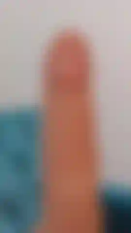 Masturbiere einen schwanz mit meinem ganzen körper. Ich benutze meinen mund, meine hand und meine titten, um ihm maximale freude zu bereiten.