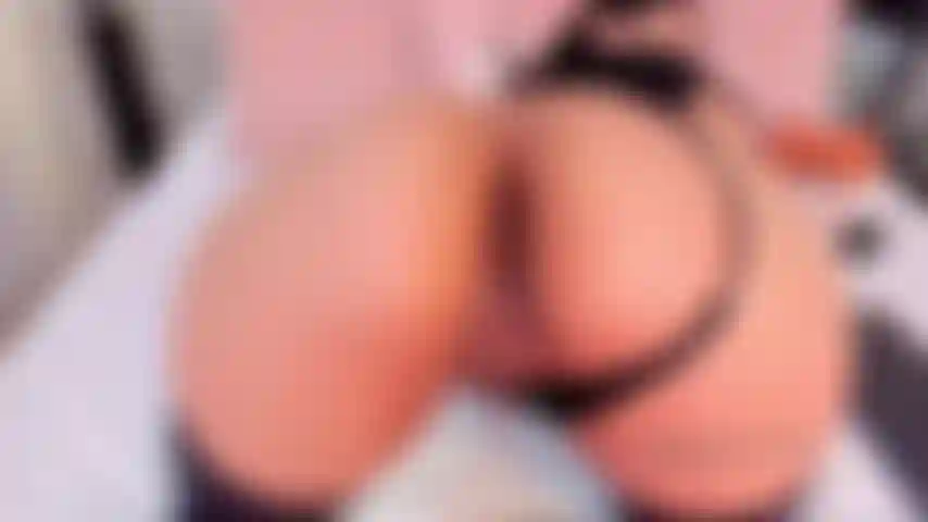 Hast du gesehen, wie ein dicker schwanz in meinen engen arsch eindringt?