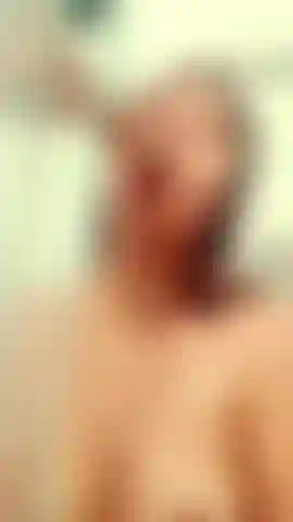 Dein schwanz in meinem kleinen mund.
