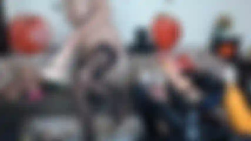 Extrem extrem anal, unordentlich und mit großem blick.