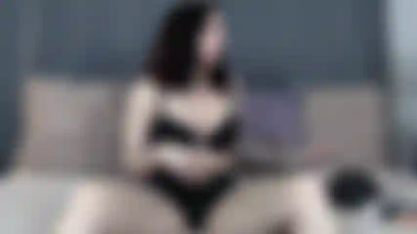 Masturbation mit gasmaske.