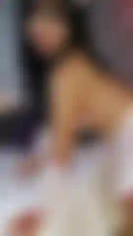 Verdammt schöner arsch einer geilen milf.