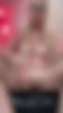 #Heiße oma, #squirting, #kahl.